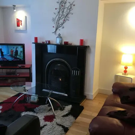Rossnua Holiday home *